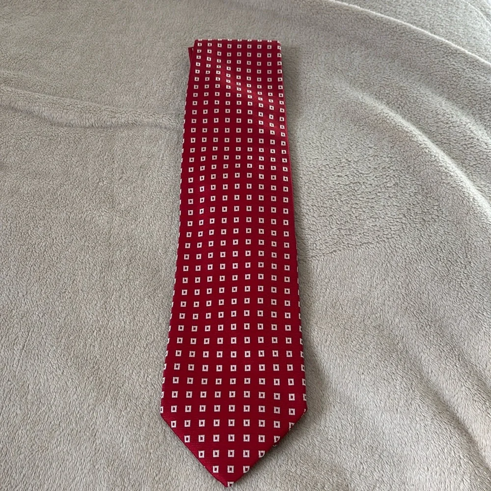 DONATED MARCH 2026
THANKS FOR LOOKING 
LOVE TO CONSIGNMENT SHOPPERS - Picture 2 of 3